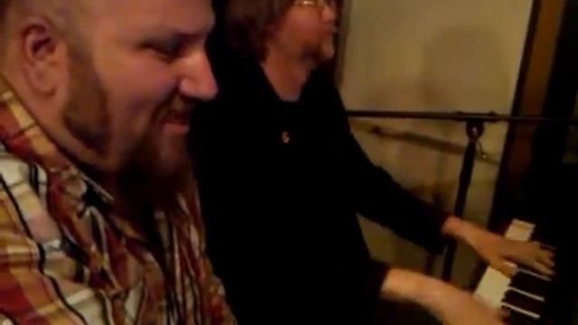 "Bust your Windows" Big Time Rush's STEPHEN GLICKMAN with Glee's BRAD ELLIS смотреть онлайн