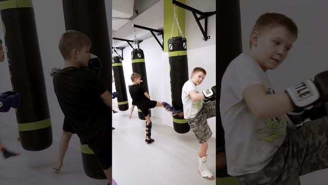 Кикбоксинг для детей в школе единоборств JIULAB