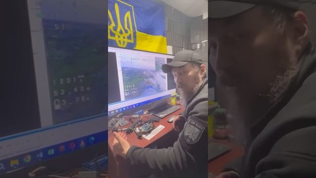 Про хробачі дрони-фпв з машинним зором та актуальні РЕР/РЕБ-комплекси. смотреть онлайн