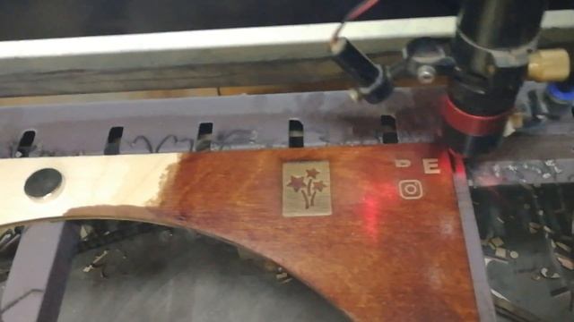 Как сделать светлую гравировку. Лайфхак смотреть онлайн