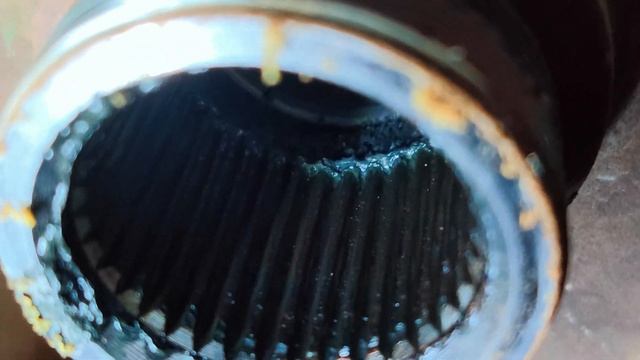 Замена сальников заднего редуктора и муфты кардана на БМВ 525 F10 2.5d Xdrive смотреть онлайн