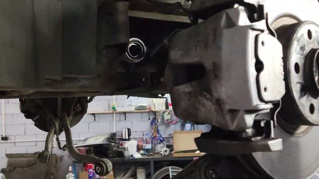 Ремонт переднего редуктора 3.64 на БМВ Х5 Е70 и замена сальника домика после 300 тыс.км пробега смотреть онлайн