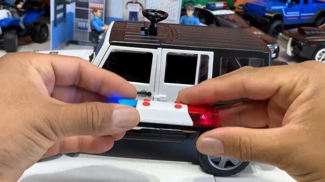 Bruder Toys Unboxing ਪੁਲਿਸ Rubicon ਜੀਪ ਅਤੇ ਪੁਲਿਸ ਅਫਸਰ (Bruder Toys Police Jeep and PolicemanUnboxin смотреть онлайн