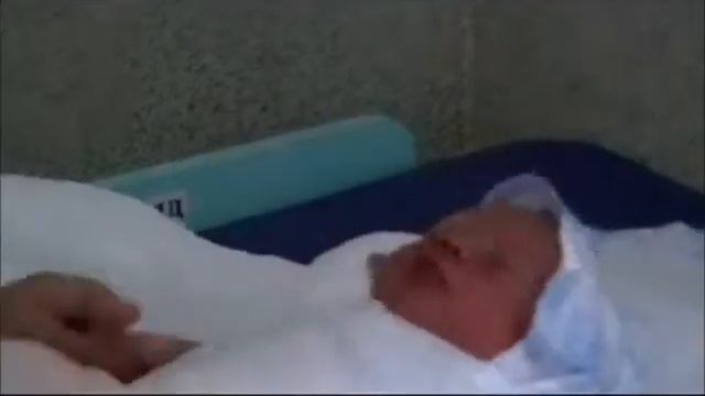 Выписка  Саши из роддома..wmv