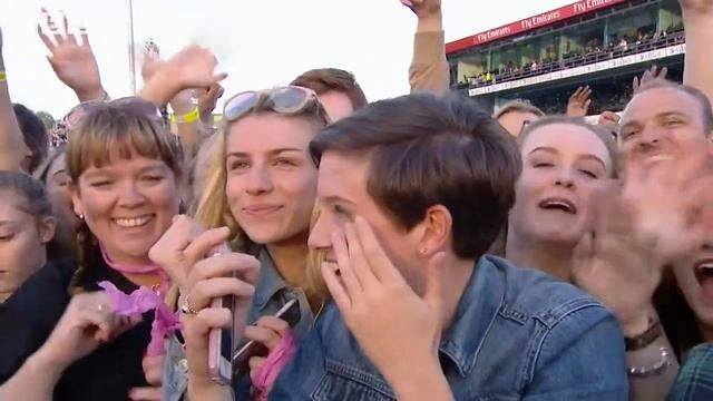 Ariana Grande ft. Mac Miller The Way #OneLoveManchester смотреть онлайн