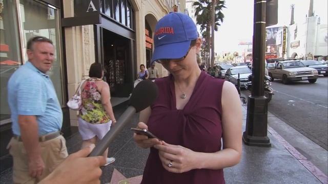 Apple fan boy reaction to iphone 5 (humor） смотреть онлайн