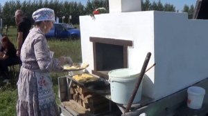 Коймак белән бәрәңге пәрәмәче. Блины и шанги..mp4