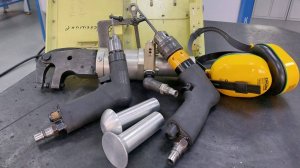 28. Фиксация деталей при выполнении слесарно сборочных работ. Мой Rutube https://studio.rutube.ru/