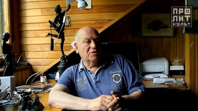 Константин Скворцов читает свое стихотворение смотреть онлайн