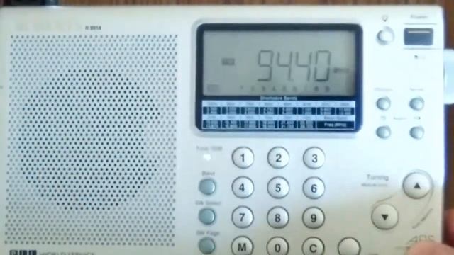 comparison of Roberts R9914 with Sony ICF SW7600GR смотреть онлайн
