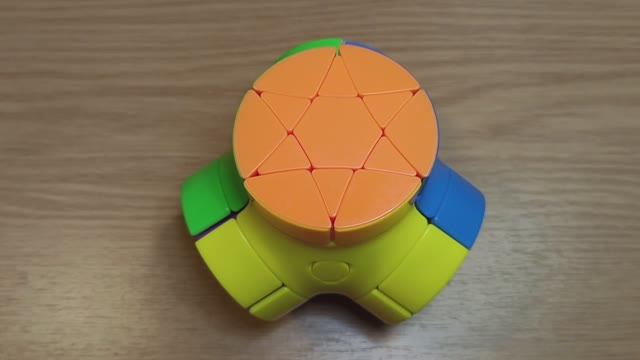 Коллекция головоломок. Часть 64 (Magic Cubes Collection. Part 64) смотреть онлайн