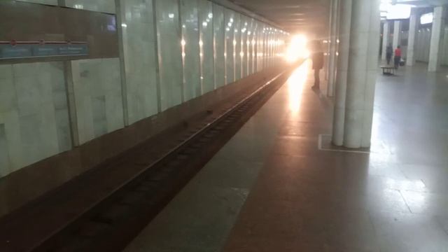 еж3-5938 Харьковского метро ст.им.А.Масельского смотреть онлайн