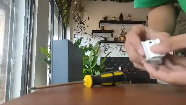 HOW TO ASSEMBLE BRACKETS OF LOSA KOREAN WINDOW BLINDS смотреть онлайн