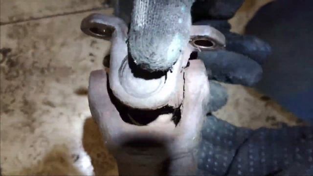 Замена 168-го на 188-й редуктор вместе с карданом на БМВ E87 1er смотреть онлайн