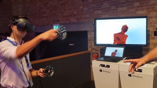 Anteprima ASUS Mixed Reality Headset смотреть онлайн
