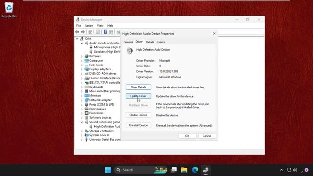 How to Fix Volume Automatically Goes Up & Down in Windows 11 смотреть онлайн