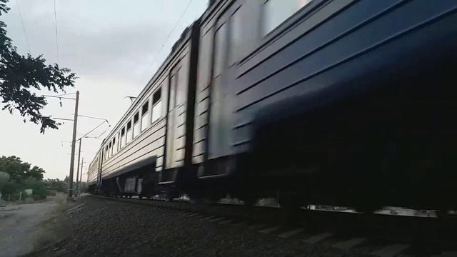 ЕР9Т 730 "Чайка" слідує по перегону К. Бугаз-Бугаз смотреть онлайн