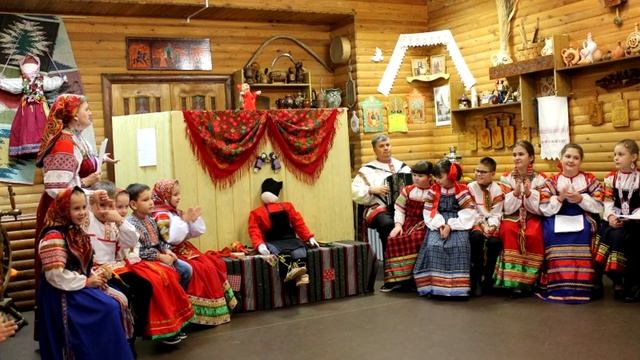 Урок 18. Традиционный праздник Святых Кудьмы и Димьяна "Кузьминки" смотреть онлайн