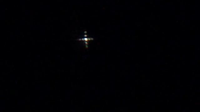 MY "NEW" UFO!! AT MY NORTH BEDROOM WINDOW...Never seen this behavior? only West and East! but... смотреть онлайн