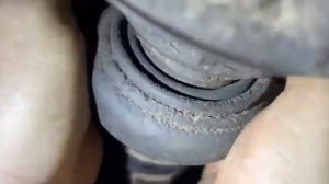 Гудел опорный подшипник (сильный люфт колеса) и сухая граната кардана (смазка вытекла) на БМВ Х5 Е70