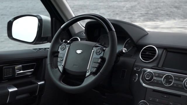 2015 Land Rover LR4 - TestDriveNow.com Preview by Auto Critic Steve Hammes смотреть онлайн