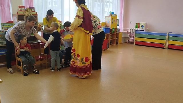Осенний праздник.mp4 смотреть онлайн