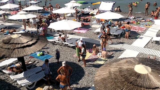 4 августа в Лазаревском на пляже ОТДЫХ КИПИТ!!! смотреть онлайн