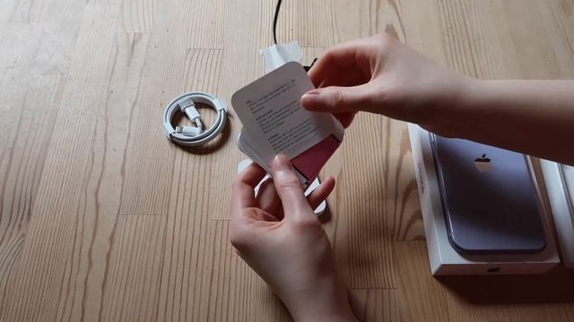 ASMR - iPhone 11 Purple Unboxing (Tapping) смотреть онлайн