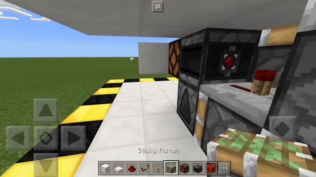 Minecraft Pocket Edition Redstone Tutorial: 6x6 Vault Door (MCPE 1.1.0) смотреть онлайн