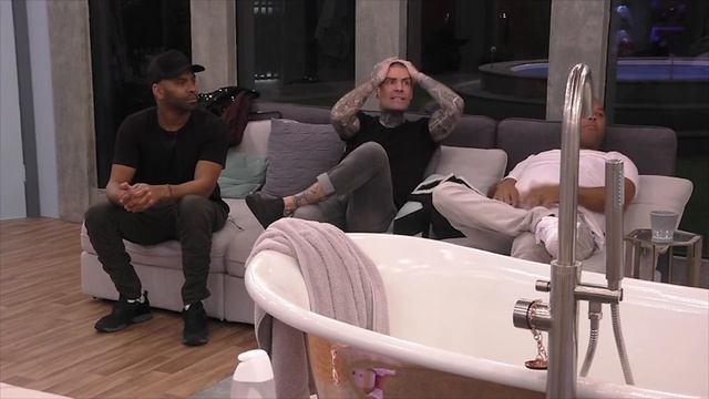 Courtney Act gives the boys the Courtney Facts | Celebrity Big Brother 2018 смотреть онлайн