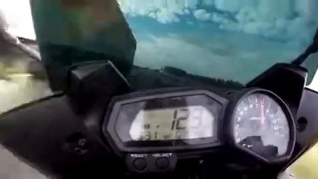Yamaha fz1 2011 acelerando смотреть онлайн