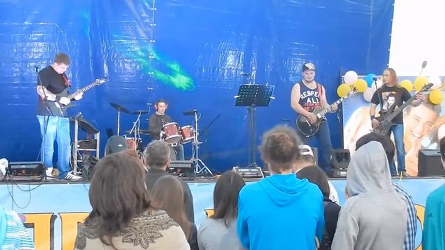 Королевство кривыХ FEAT Алексей Д. - Город (ТАНЦЫ МИНУС COVER) смотреть онлайн