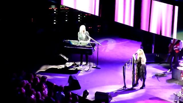 Fleetwood Mac - "Over My Head" - Live 11-25-2014 - SAP Center - San Jose, CA смотреть онлайн