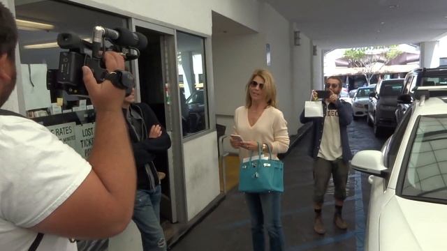 John Stamos, Lori Loughlin & Bob Saget Full House Reunion - Subscribe смотреть онлайн