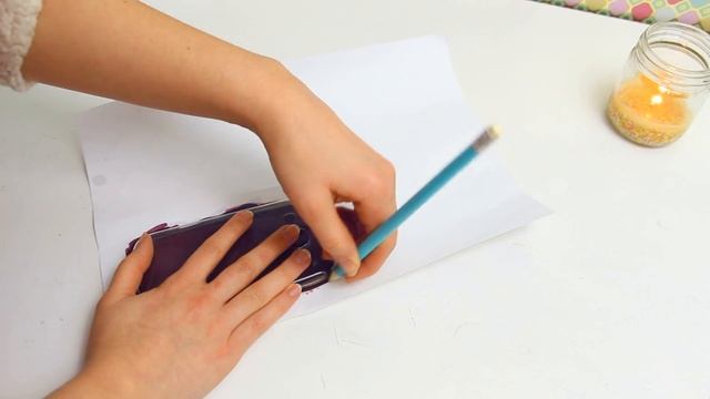 DIY COLOR CHANGING Phone Case! MOOD Iphone?! EASY смотреть онлайн