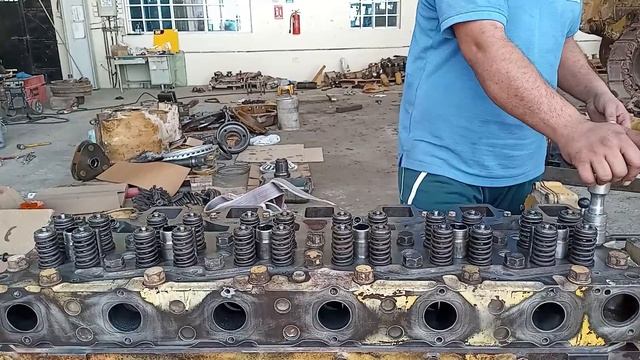 How To Do Cat 3406 Engine Cylinder Head Bolts Torque (Part 3) With English SUB смотреть онлайн