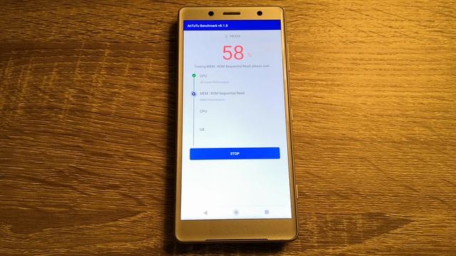 Sony Xperia XZ2 Compact - Official Android 9 Pie - AnTuTu Benchmark Test (v8.1.8)