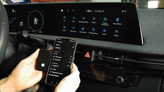 Kia EV6 2022 with Wired to Wireless Android Auto Converter Adapter WiLinq by GROM Audio смотреть онлайн