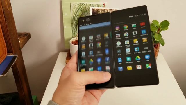 ZTE Axon M Late Ass Unboxing + Hands On смотреть онлайн