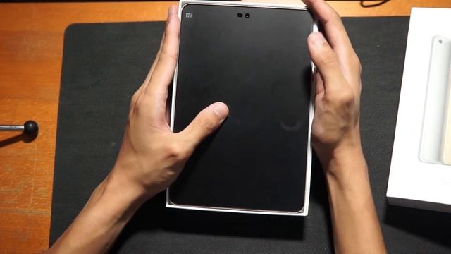 Xiaomi Mi Pad 2 Unboxing and First Impressions смотреть онлайн