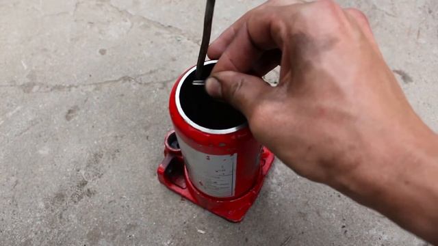 My little DIY hydraulic press смотреть онлайн