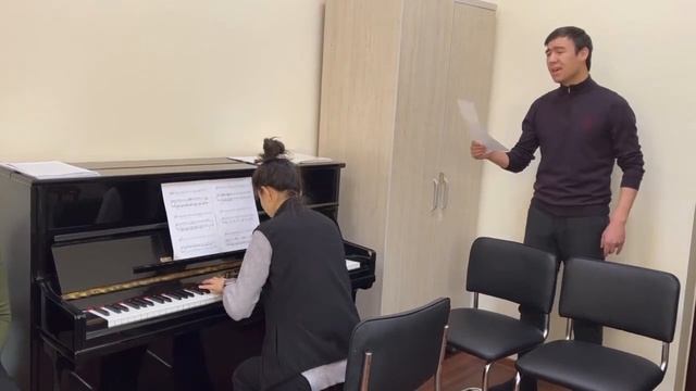 Nodir Umarov - Turkiy dunyosan / Fortepiano va ovoz uchun (2022, 2-kurs) смотреть онлайн