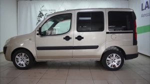 Fiat Doblo 2014 года выпуска.