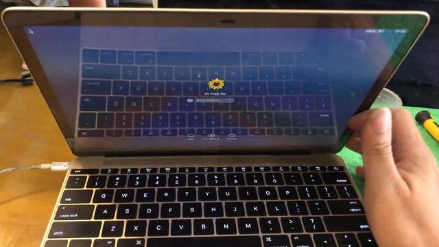 The new macbook bị hỏng màn có thể sửa được nha các bạn смотреть онлайн