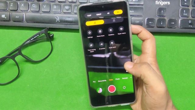 MIUI Elite v14.0.23 For MI 11T Pro | Highly stable and debloated ROM | By-default 90FPS Gameplay смотреть онлайн