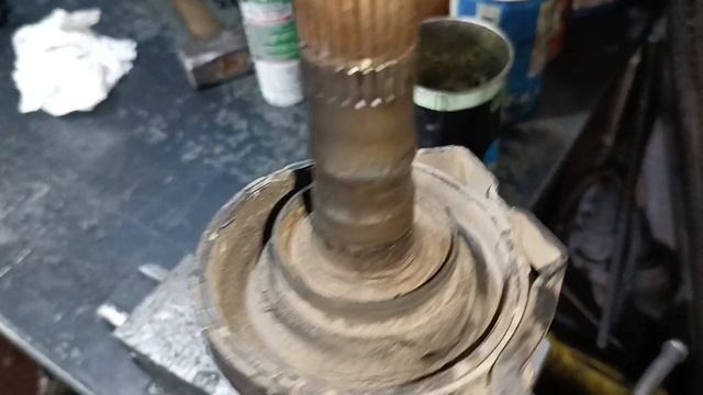 Замена подвесного подшипника карданного вала Audi Q7 .VW Touareg. Porsche Cayenne