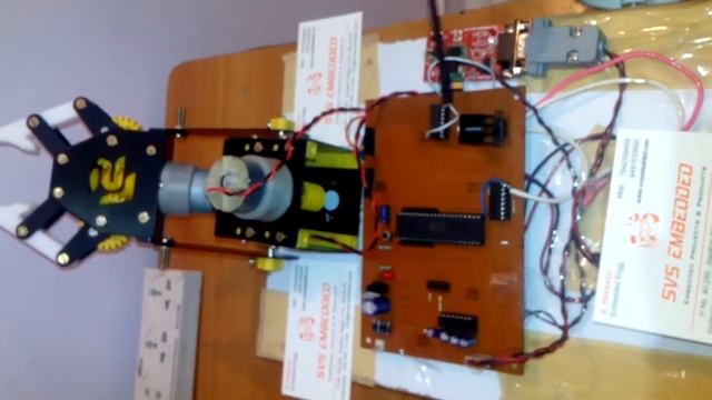 Android Controlled Pick And Place Robotic Arm Vehicle Project смотреть онлайн