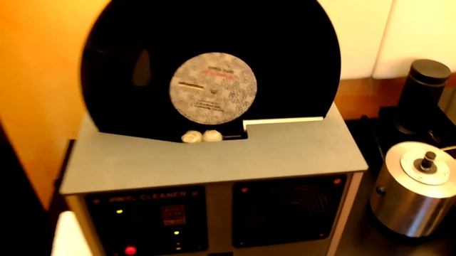 German Vinyl Cleaning Machine смотреть онлайн