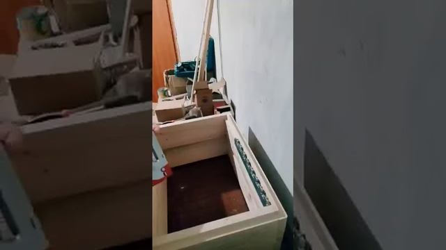 корпус для альпійської рамки, кондуктор для забивання скоб -розділювачів рамок та інше... смотреть онлайн