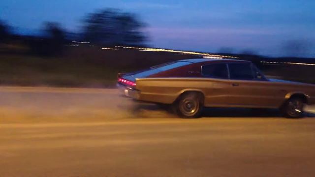 66 Charger Spinning the Tires смотреть онлайн